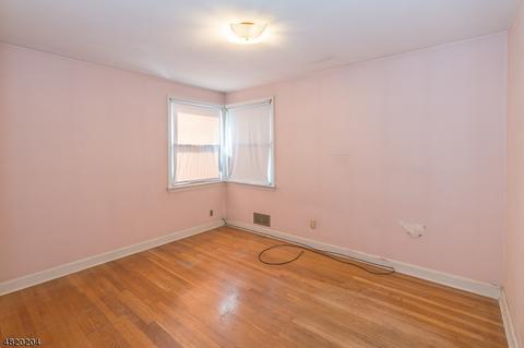 11 Evans Ter, Clark, NJ 07066 photo 12