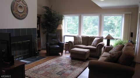 28 Roberts Cir, Bernards, NJ 07920 photo 5