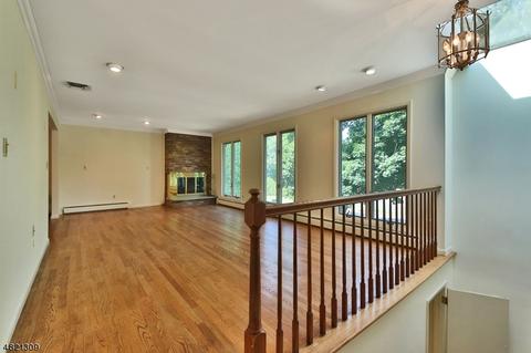 500 Farview Ave, Paramus, NJ 07652 photo 5