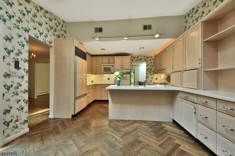 500 Farview Ave, Paramus, NJ 07652 photo 7