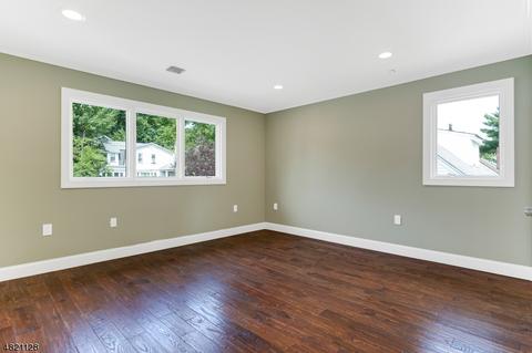 78 Myrtle Ave, Millburn, NJ 07041 photo 16