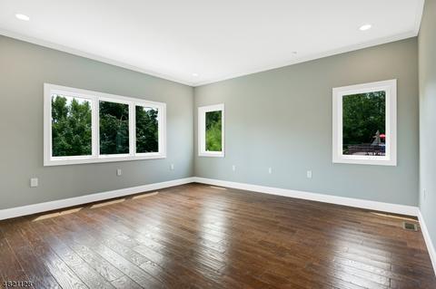 78 Myrtle Ave, Millburn, NJ 07041 photo 11