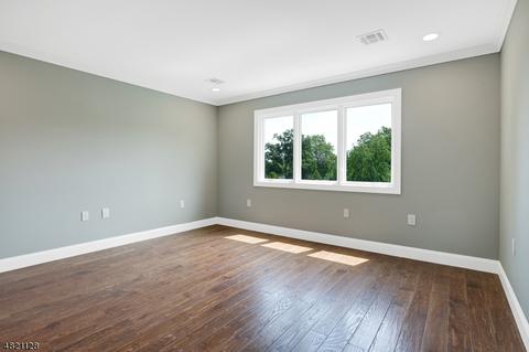 78 Myrtle Ave, Millburn, NJ 07041 photo 19