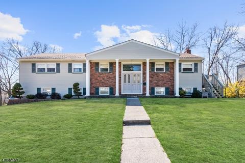 28 Pilgrim Way, Wayne, NJ 07470 photo 2