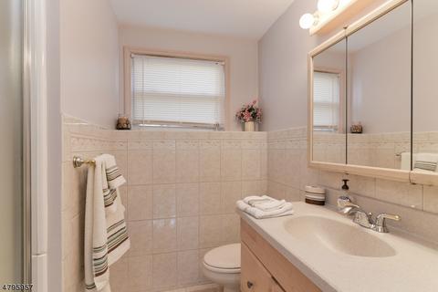 28 Pilgrim Way, Wayne, NJ 07470 photo 10
