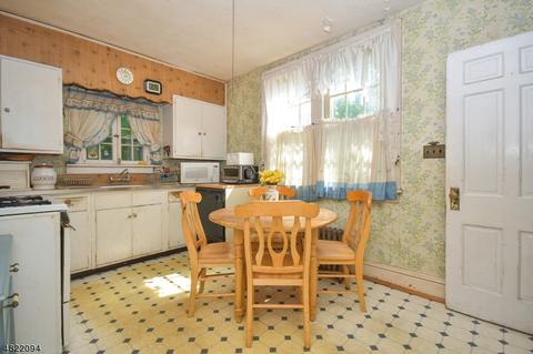 54 Chestnut Dr, Wayne, NJ 07470 photo 6