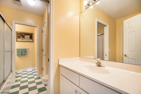 15 Shadow Ridge Rd, Wayne, NJ 07470 photo 21