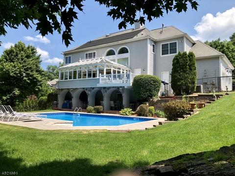 15 Shadow Ridge Rd, Wayne, NJ 07470 photo 2