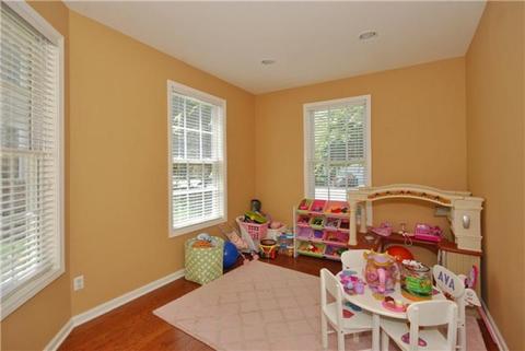 146 Levinberg Ln, Wayne, NJ 07470 photo 4