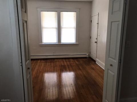 26 Thomas St, Bloomfield, NJ 07003 photo 8
