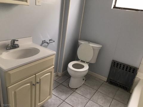 26 Thomas St, Bloomfield, NJ 07003 photo 7