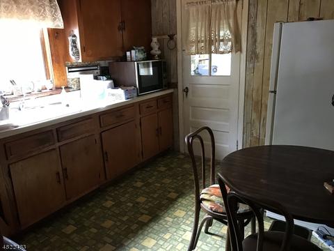 35 Bergen Ave, Wanaque Boro, NJ 07420 photo 6