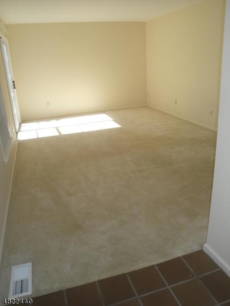 29 Commonwealth Dr, Basking Ridge, NJ 07920 photo 4