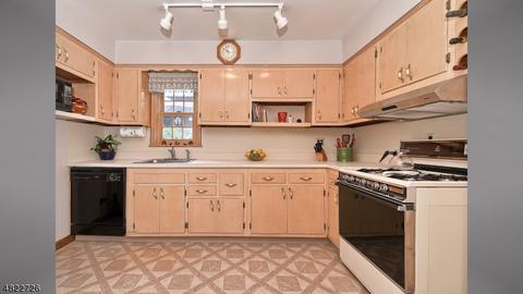 13 Park Ave, Wanaque Boro, NJ 07420 photo 9