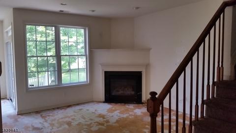 145 Levinberg Ln, Wayne, NJ 07470 photo 5
