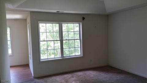 145 Levinberg Ln, Wayne, NJ 07470 photo 12