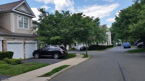 145 Levinberg Ln, Wayne, NJ 07470 photo 2