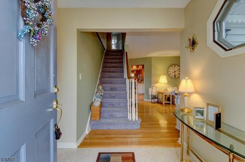 36 Perrin Dr, Wayne, NJ 07470 photo 3