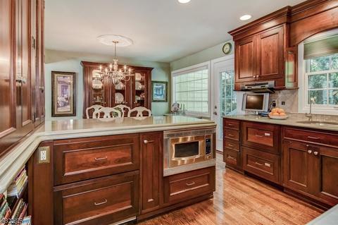 20 Fitting Pl, Nutley, NJ 07110 photo 10
