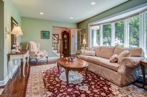 20 Fitting Pl, Nutley, NJ 07110 photo 5