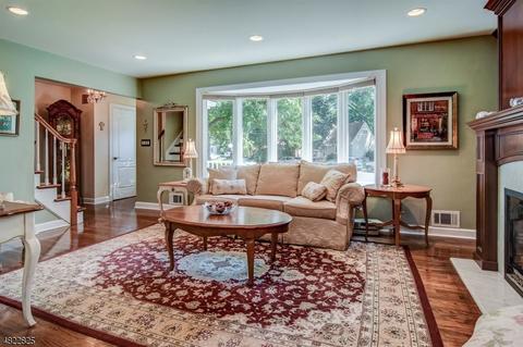 20 Fitting Pl, Nutley, NJ 07110 photo 6