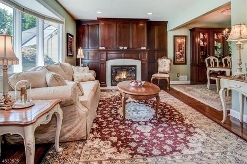 20 Fitting Pl, Nutley, NJ 07110 photo 4