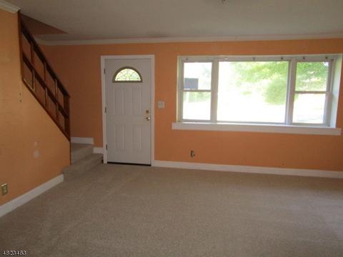 4 Laytham Dr, Wayne, NJ 07470 photo 6