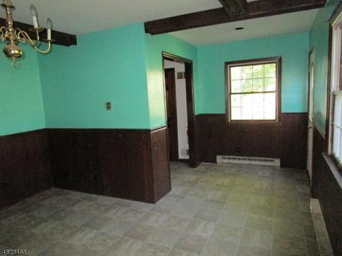 4 Laytham Dr, Wayne, NJ 07470 photo 11