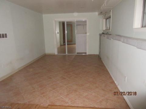 707 Valley Rd, Wayne, NJ 07470 photo 12