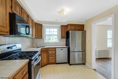 8 Hillcrest Ave, Mendham, NJ 07945 photo 15