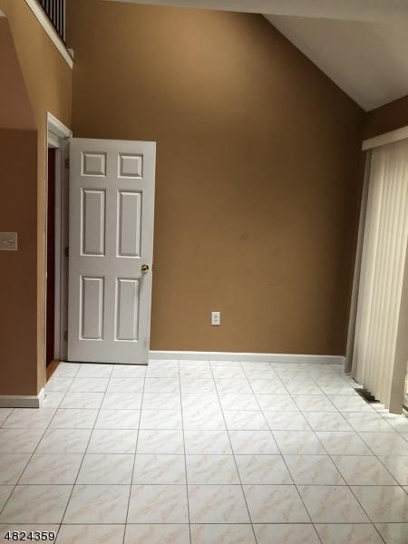 128 E 5th Ave #e, Roselle, NJ 07203 photo 4