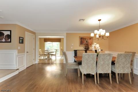 32 Skymark Ct, Upper Saddle River, NJ 07458 photo 3