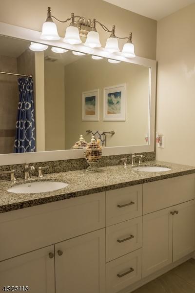 4 Almadera Dr, Wayne, NJ 07470 photo 17
