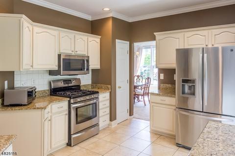 4 Almadera Dr, Wayne, NJ 07470 photo 10