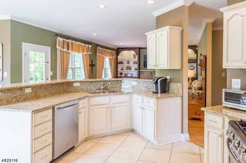 4 Almadera Dr, Wayne, NJ 07470 photo 9
