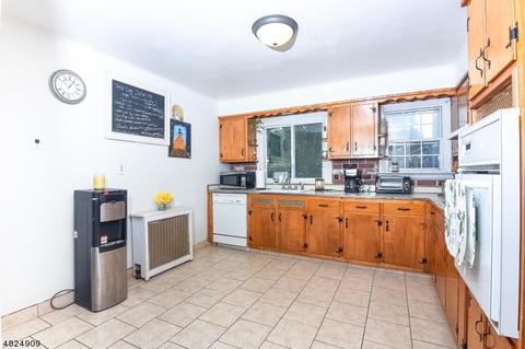 230 Linden Rd, Wayne, NJ 07470 photo 9