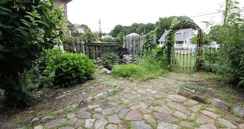 28 Burnside Pl, Wanaque Boro, NJ 07420 photo 25