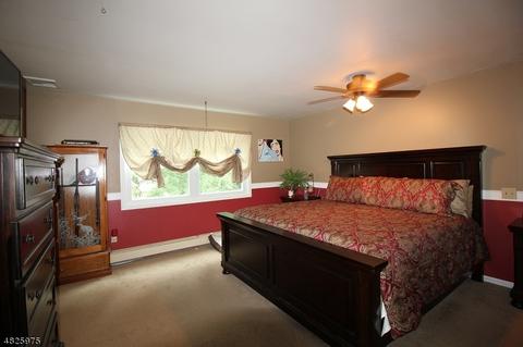 28 Burnside Pl, Wanaque Boro, NJ 07420 photo 13