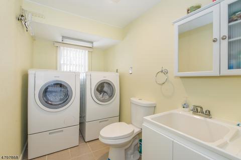 168 Kiwanis Dr, Wayne, NJ 07470 photo 15
