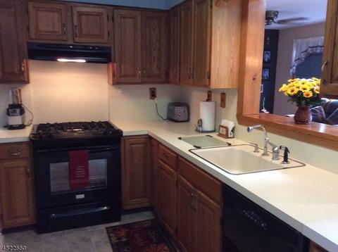 2 Margaret Ct, Wanaque Boro, NJ 07420 photo 12