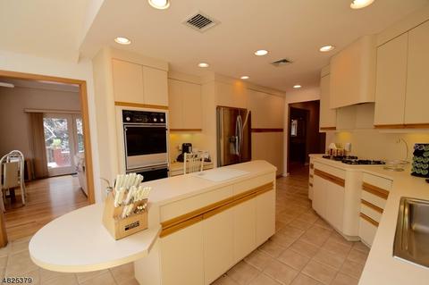 121 S Springfield Ave, Springfield, NJ 07081 photo 9