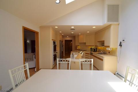 121 S Springfield Ave, Springfield, NJ 07081 photo 10