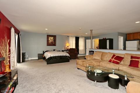 496 Jackson Ave, Hackensack, NJ 07601 photo 23
