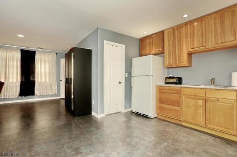 496 Jackson Ave, Hackensack, NJ 07601 photo 18