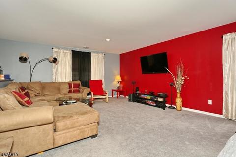 496 Jackson Ave, Hackensack, NJ 07601 photo 17