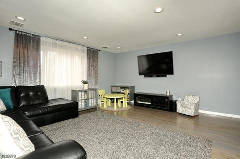496 Jackson Ave, Hackensack, NJ 07601 photo 4