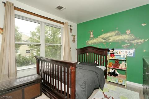 496 Jackson Ave, Hackensack, NJ 07601 photo 14