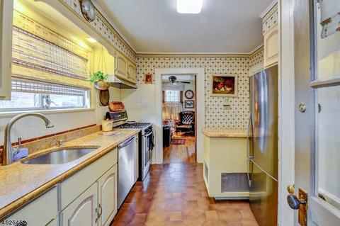 121 Beech St, Nutley, NJ 07110 photo 12
