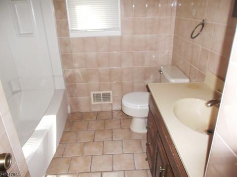 7 Evelyn Ter, Wayne, NJ 07470 photo 8