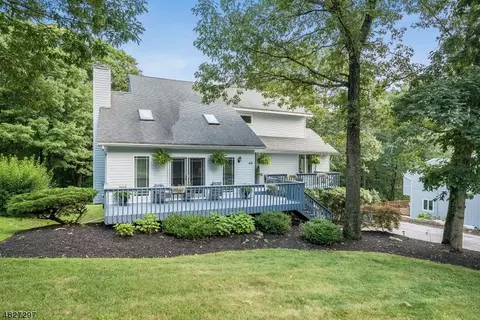 49 Lynn Dr, Byram Twp, NJ 07821 photo 2
